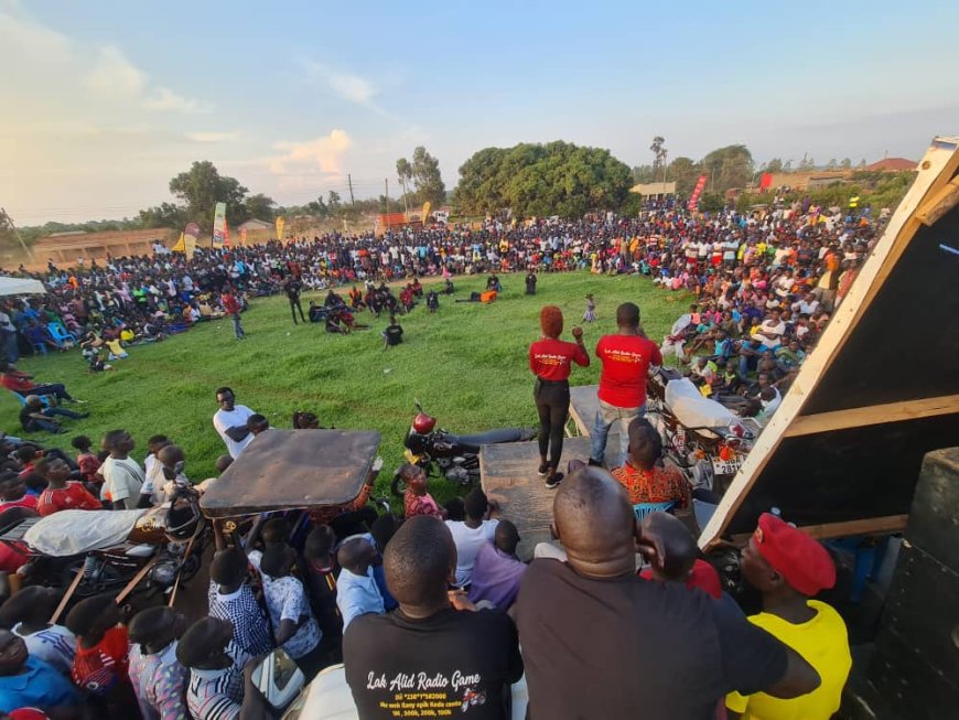 Hundreds Storm Akalo Town Council to jubilate with QFm Radio LakAlid Game at the handover ceremony